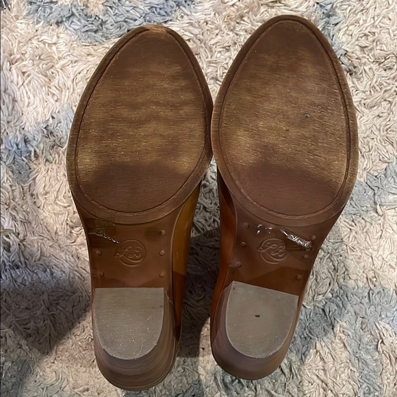 Women's Tan Leather Ankle Boots - Picture 4 of 6